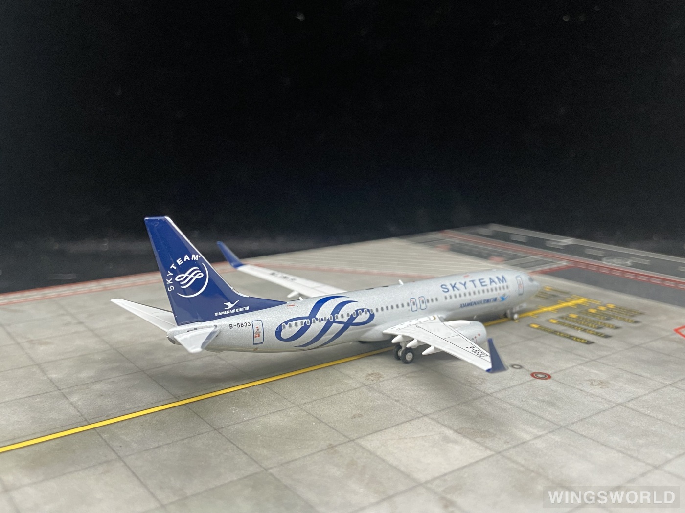 NGmodels 1:400 NG64150 XiamenAir 厦门航空 Boeing 737-800 B-5633