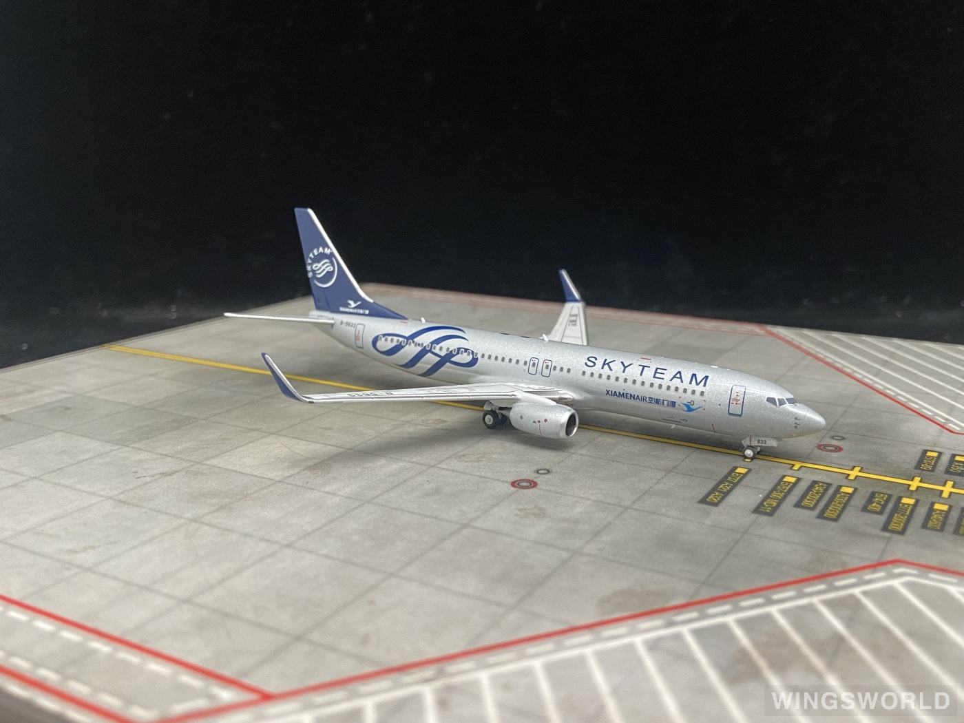 NGmodels 1:400 NG64150 XiamenAir 厦门航空 Boeing 737-800 B-5633