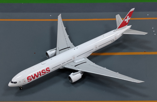 Swiss 瑞士国际航空 Boeing 777-300 HB-JNB  XX4684 JC Wings 1:400